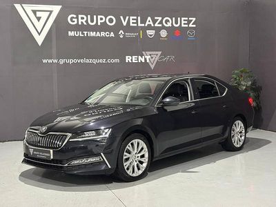 Usado Skoda Superb Style 218 CV (160 kW) 2021 Negro Berlina