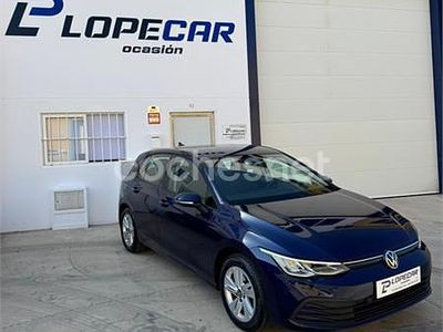 Usado VW Golf VIII Life 150 CV (110 kW) 2022 Azul Berlina