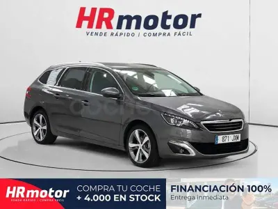 Usado Peugeot 308 SW Allure 130 CV (95 kW) 2017 Gris / plata Familiar