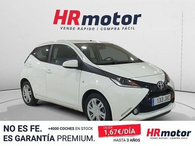 Usado Toyota Aygo X-play 69 CV (50 kW) 2017 Blanco Utilitario