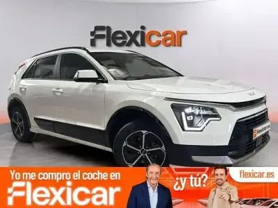 Usado Kia Niro 141 CV (103 kW) 2022 Blanco SUV
