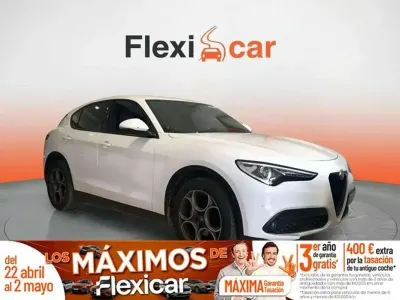 Usado Alfa Romeo Stelvio Sprint 190 CV (139 kW) 2022 Blanco SUV