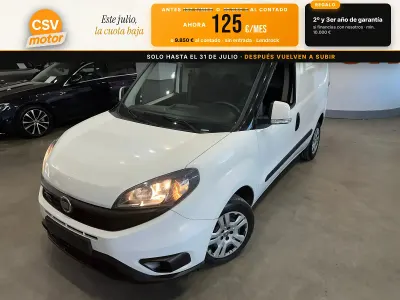 Usado Fiat Doblò 102 CV (75 kW) 2022 Blanco Monovolumen