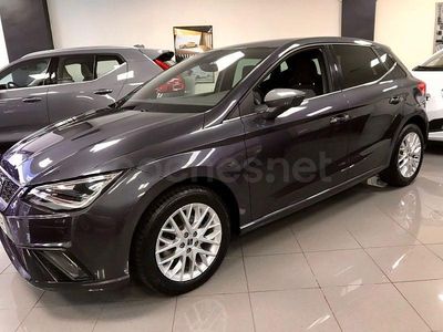 Usado Seat Ibiza Style 80 CV (58 kW) 2025 Gris / plata Utilitario