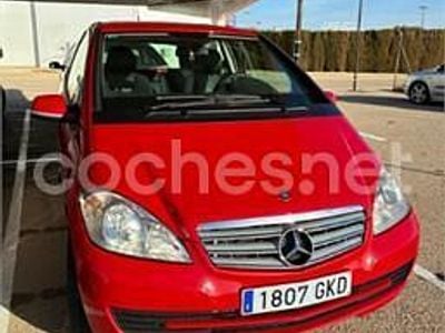 Usado Mercedes A150 Avantgarde 95 CV (69 kW) 2009 Rojo Berlina
