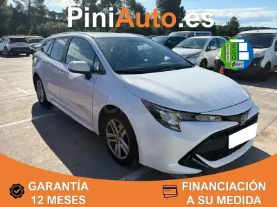 Usado Toyota Corolla Business Edition 122 CV (89 kW) 2022 Blanco Familiar