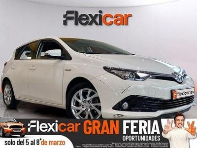 Usado Toyota Auris Hybrid Active 136 CV (100 kW) 2016 Blanco
