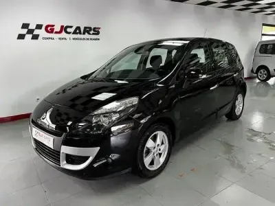 Usado Renault Scénic III Dynamique 110 CV (80 kW) 2012 Negro Monovolumen