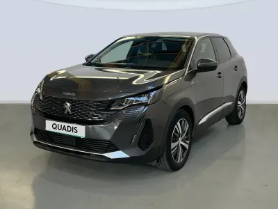 Usado Peugeot 3008 Allure 225 CV (165 kW) 2021 Gris SUV