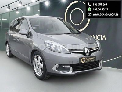 Usado Renault Scénic III LIMITED 110 CV (80 kW) 2015 Gris / plata Monovolumen