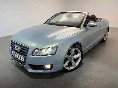 Usado Audi A5 Cabriolet 190 CV (139 kW) 2011 Gris / plata Descapotable