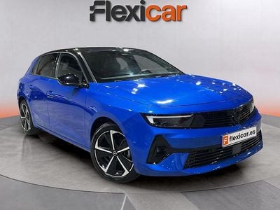 Usado Opel Astra 131 CV (96 kW) 2024 Azul Berlina