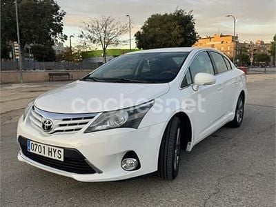 Usado Toyota Avensis Executive 124 CV (91 kW) 2014 Blanco Berlina