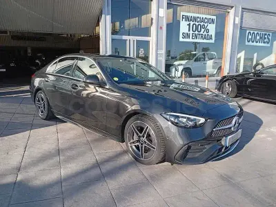 Usado Mercedes C200 163 CV (119 kW) 2023 Gris / plata Berlina