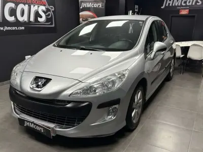 Usado Peugeot 308 Premium 120 CV (88 kW) 2008 Gris Utilitario