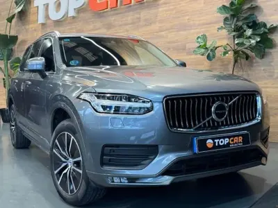 Käytetty Volvo XC90 Plus 235 HP (172 kW) 2019 Harmaa Katumaasturi