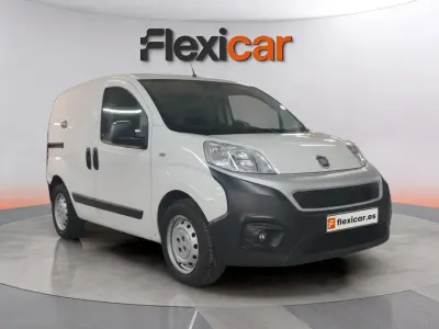 Usado Fiat Fiorino 95 CV (69 kW) 2021 Blanco Monovolumen
