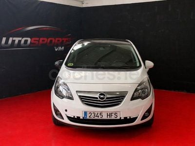 Usado Opel Meriva Cosmo 130 CV (95 kW) 2011 Blanco Monovolumen