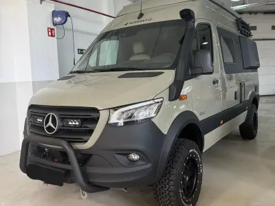 Usado Mercedes Sprinter 190 CV (139 kW) 2024 Gris Van