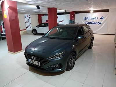 Usado Hyundai i30 136 HP (100 kW) 2021 Cinzento