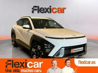 Usado Hyundai Kona 141 HP (103 kW) 2023 Bege SUV