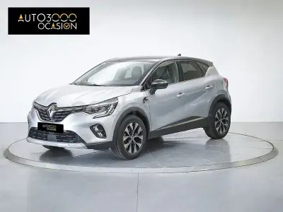 Usado Renault Captur Techno 140 CV (102 kW) 2022 Gris / plata SUV