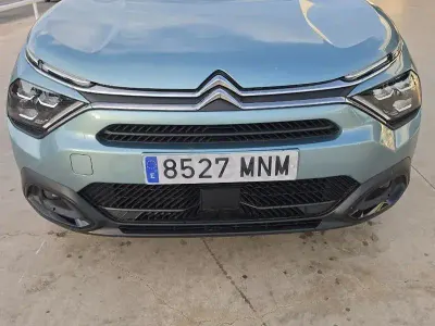 Usado Citroën C4 Business Class 131 CV (96 kW) 2024 Verde SUV