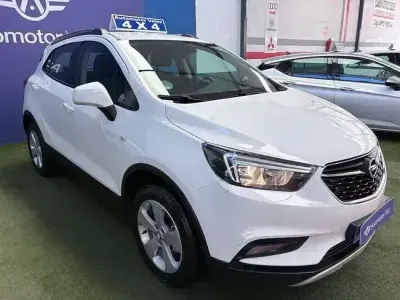 Usado Opel Mokka Selective 136 CV (100 kW) 2018 Blanco SUV