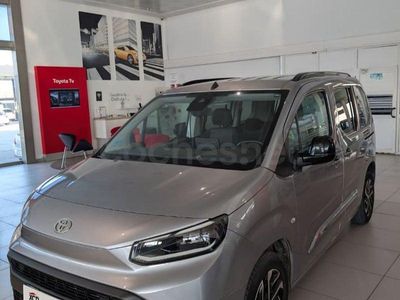 Usado Toyota Proace Verso Active 131 CV (96 kW) 2024 Gris / plata Familiar