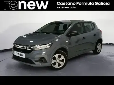 Usado Dacia Sandero Essentiel 101 HP (74 kW) 2024 Cinzento Sedan