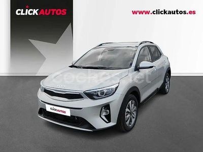 Usado Kia Stonic Active 100 CV (73 kW) 2025 Gris / plata SUV