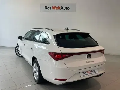 Usado Seat Leon Style 116 CV (85 kW) 2025 Blanco