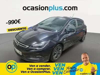 Usado Opel Astra 110 CV (80 kW) 2019 Negro Berlina