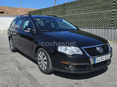 Usado VW Passat Edition 110 CV (80 kW) 2010 Negro Familiar