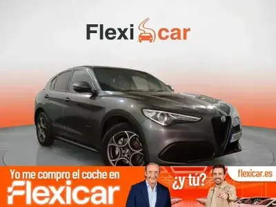 Usado Alfa Romeo Stelvio Sprint 200 CV (147 kW) 2022 Gris SUV