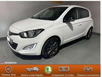 Blanco Usado 2014 Hyundai i20 Utilitario | 8490 € (Un poco caro)