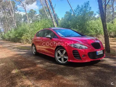 Usado Seat Leon 140 CV (102 kW) 2007 Rojo Utilitario