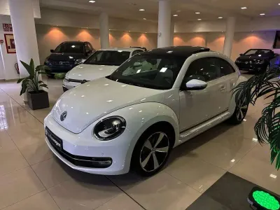Usado VW Beetle Design 105 CV (77 kW) 2014 Blanco Utilitario