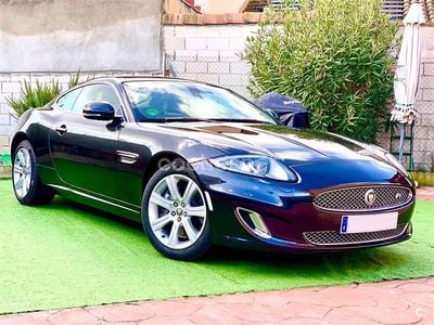Usado Jaguar XK 385 CV (283 kW) 2012 Negro Coupe