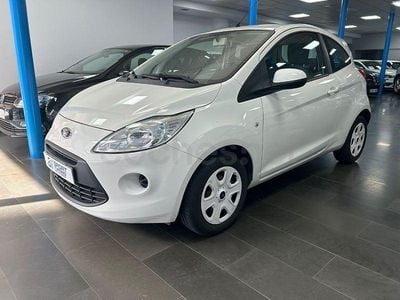 Usado Ford Ka Trend 69 CV (50 kW) 2015 Blanco Berlina
