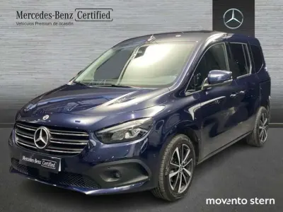 Usado Mercedes 180 116 CV (85 kW) 2024 Azul Berlina