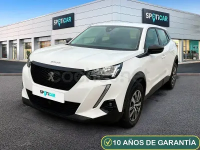 Usado Peugeot 2008 Active 100 CV (73 kW) 2022 Blanco SUV