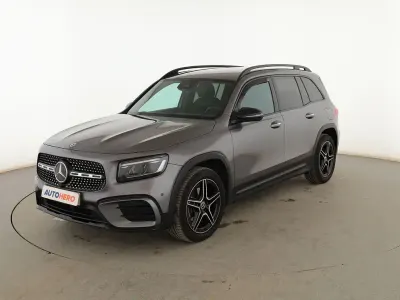 Usado Mercedes GLB200 AMG line 150 CV (110 kW) 2024 Gris SUV