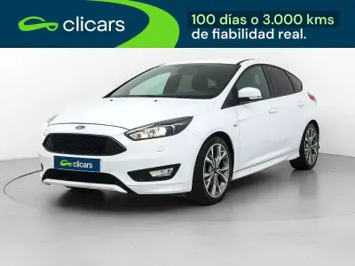 Usado Ford Focus ST-Line 182 CV (133 kW) 2017 Blanco Utilitario
