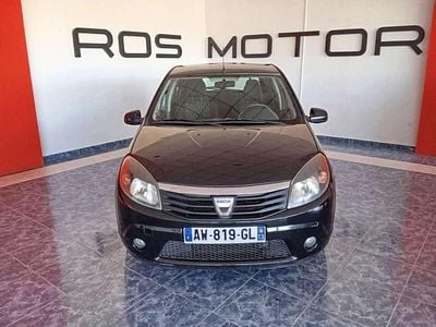 Käytetty Dacia Sandero Lauréate 75 HP (55 kW) 2010 Musta Viistoperä