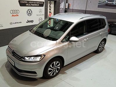 Gris / plata Usado 2022 VW Touran Sportline Monovolumen | 32.990 € (Un poco caro)