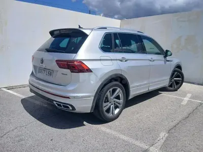 Używany VW Tiguan R-line 200 KM (147 kW) 2021 Szary SUV