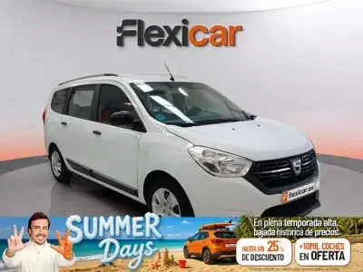 Usado Dacia Lodgy Comfort 95 CV (69 kW) 2021 Blanco Monovolumen