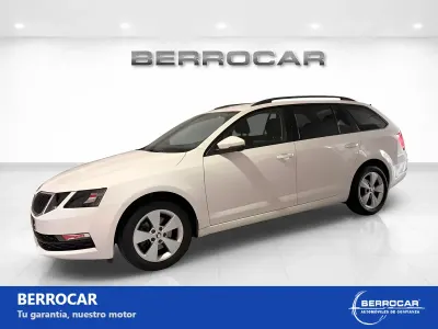 Usado Skoda Octavia Ambition 115 CV (84 kW) 2019 Blanco Familiar