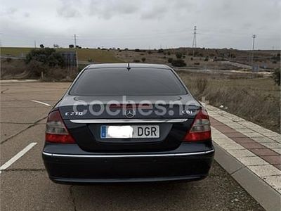 Azul Usado 2005 Mercedes E270 Avantgarde Berlina | 5990 € (Un poco caro)